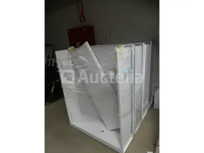 4 Metalen plankkasten – kavel bij Auctelia, Saint-Gilles