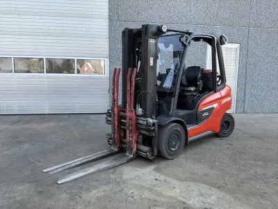 2021 Linde H35T heftruck met dubbele vork – kavel bij Dome Auctions, Ardooie