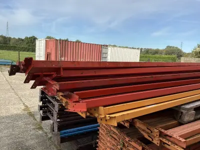 partij diverse liggers voor palletstelling – kavel bij Dome Auctions, Bonheiden