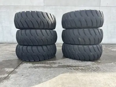 Pilelli RM99 Dumperbanden (6x) – kavel bij Dome Auctions, Oostkamp