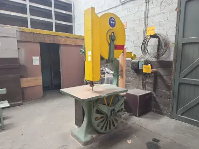 Bandzaagmachine No Name – kavel bij Auctim, B-9100 9100 Sint-Niklaas, Aerschotstraat 114