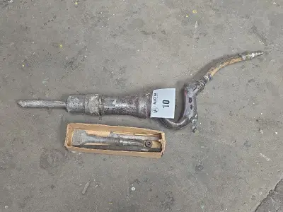 Pneumatische beitel No Name – kavel bij Auctim, B-9100 9100 Sint-Niklaas, Aerschotstraat 114