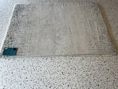 Van De Velde Home liquidatie kwalitatieve tapijten – veiling bij Openbare Verkopen, Dendermonde