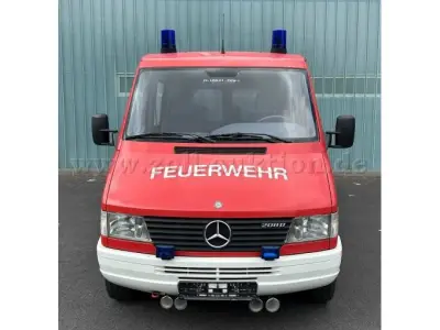 1 Mercedes Daimler-Benz Sprinter 208D 902 MTF Feuerwehr – kavel bij Zoll-Auktion, Löhne