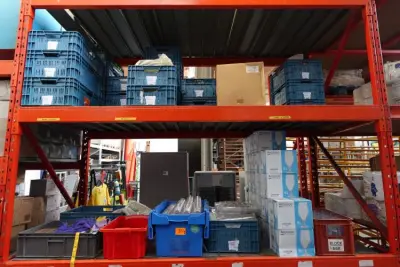 Partij diverse glazen en Cristal bekers – kavel bij Openbare Verkopen, Gent