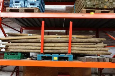 Pallet houten weidepalen – kavel bij Openbare Verkopen, Gent