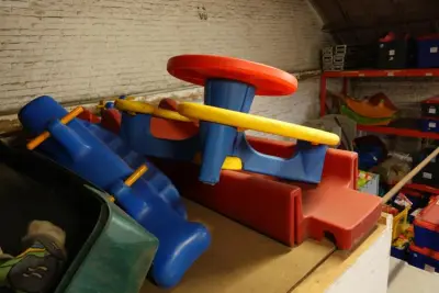 Partij kunststof speelgoed/speeltuin – kavel bij Openbare Verkopen, Gent