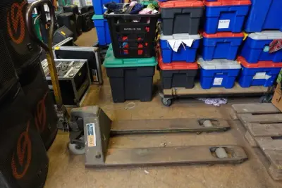 Transpallet – kavel bij Openbare Verkopen, Gent
