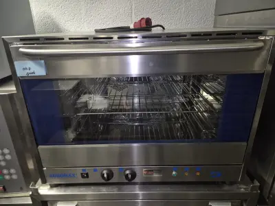 Heteluchtoven Euromax 4x60/40 maat 230v – kavel bij Veilingwinnaar