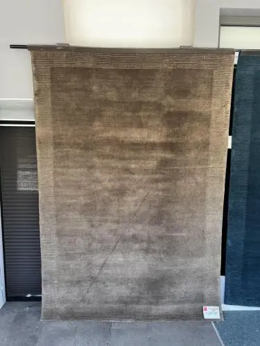Tapijt Simple Spure – kavel bij Openbare Verkopen, Dendermonde