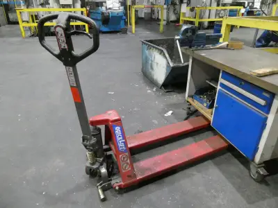 2 Scissor Lift Truck – kavel bij NetBid, Gerstungen