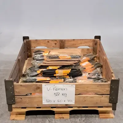 Partij v-riemen, O.a Contitech, o.a AVX 10x975 – kavel bij Domeinen Roerende Zaken, Groningen