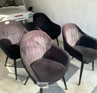 Stoffen stoelen – kavel bij Belga Veilingen, Knokke