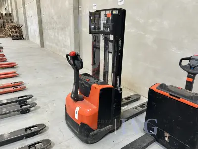 E-Deichselhubwagen TOYOTA SWE120 – kavel bij IVG, Oyten