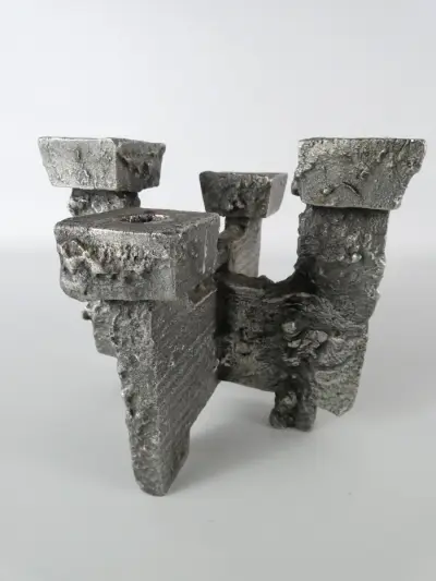 Brutalistische metalen kandelaar - Willy Ceysens – kavel bij De Kringwinkel, Heverlee