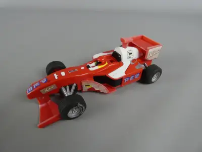 Pez snoepjes speelgoed Ferrari F1 – kavel bij De Kringwinkel, Diest
