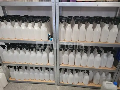 500 plastic flessen (1 liter) – kavel bij Auctelia, Soignies