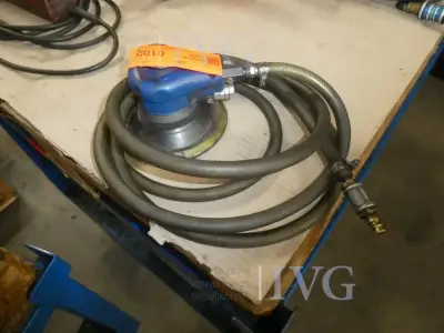 Druckluft-Exzenterschleifer (blau) – kavel bij IVG, Velen