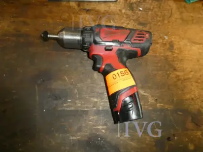 Akkuschrauber MILWAUKEE M12 BDD – kavel bij IVG, Velen