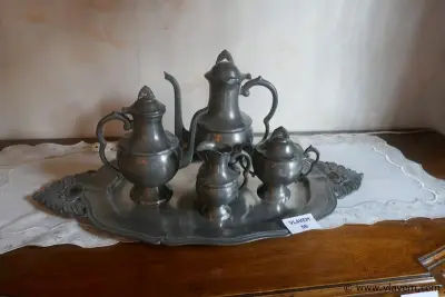 Tafelset in tin – kavel bij Vlavem