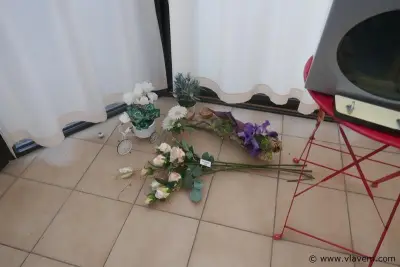 Decoratie in plastiek – kavel bij Vlavem
