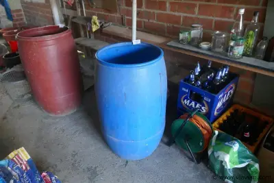 Ton in plastiek – kavel bij Vlavem