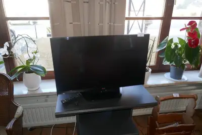 Televisie – kavel bij Vlavem