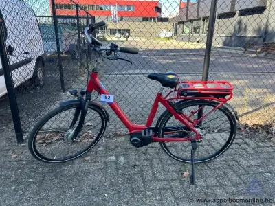 Elektrische fiets, batterij Bosch, zonder sleutel, nummer 702-405, werking niet gekend – kavel bij Appelboom