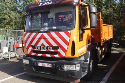 kraanwagen IVECO ML190EL, datum 1ste inschr 23/08/2011, chassis nr ZCFA1V0402581183, diesel, EURO 5, km-stand laatste keuring 132657, vv kraan HMF… – kavel bij Appelboom
