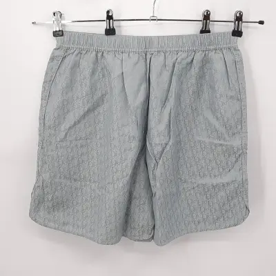 Korte broek, maat L, Dior, 483C102A5231 – kavel bij Domeinen Roerende Zaken, Groningen