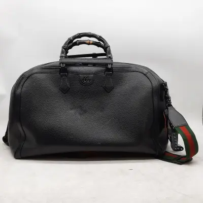 Reistas, Gucci – kavel bij Domeinen Roerende Zaken, Groningen