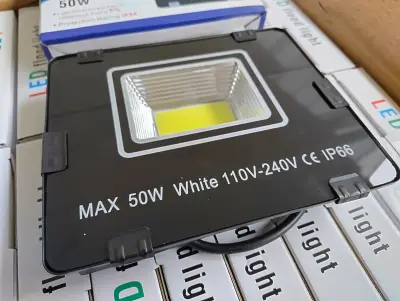 20x Ongebruikt 50w Led Floodlight – kavel bij Hammertime