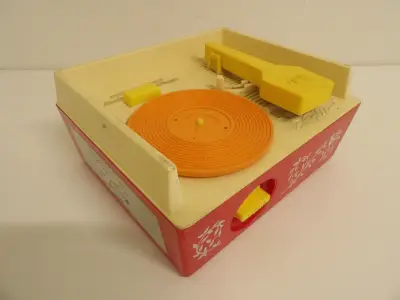 Fisher-Price Classic Music Box Record Player (1971) – kavel bij De Kringwinkel, Leopoldsburg