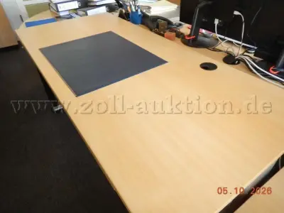 1 Schreibtisch Reiss Ergo Buche – kavel bij Zoll-Auktion, Braunschweig