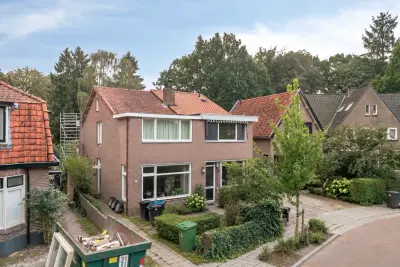 Twéé-onder-een-kapwoning – Doorn, de Geer van Jutfaaslaan 9 – kavel bij Vastgoedveiling.nl, Doorn
