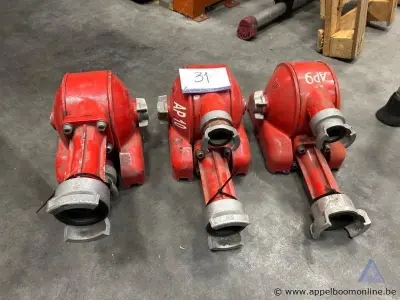 3x waterdief met beschermkorf, aansluitingen 70 en 45, types AP-10 en AP9 – kavel bij Appelboom