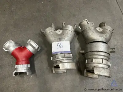 3 metalen broekstukken, diverse types en aansluitingen – kavel bij Appelboom