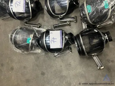 3x Ademluchtmaskers DRÄGER Panorama Nova, met spanbeugel – kavel bij Appelboom