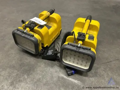 2x Draagbaar verlichtingssysteem PELI 9430 RALS, inclusief lader. Werking niet gekend – kavel bij Appelboom