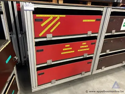 Modulair opbergsysteem met houten laden – kavel bij Appelboom