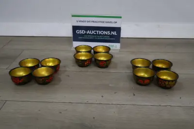 Set van 12 Khokhloma kommetjes – kavel bij GSD Auctions, Zoeterwoude