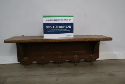 Houten wandkapstok – kavel bij GSD Auctions, Zoeterwoude