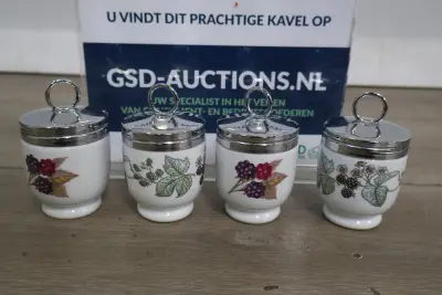 Set van 4 porseleinen Royal Worcester eierdoppen – kavel bij GSD Auctions, Zoeterwoude