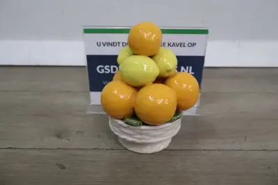 Keramische fruitschaal met citrus fruit – kavel bij GSD Auctions, Zoeterwoude