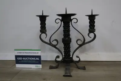 Smeedijzeren kandelaar – kavel bij GSD Auctions, Zoeterwoude