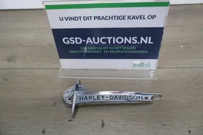 Harley-Davidson chromen motorembleem – kavel bij GSD Auctions, Zoeterwoude