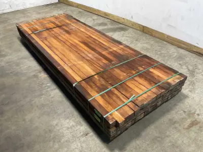 25x Hardhouten paal gepunt 300x6x6cm – kavel bij XL Auctions