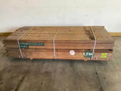 120x Azobé hardhouten tuinpaal gepunt 250x7x7 cm – kavel bij XL Auctions