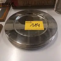 Onderzet borden. 6 stuks – kavel bij BOPA Auctions, Ieper
