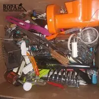 Keukengerei. 1 doos – kavel bij BOPA Auctions, Ieper